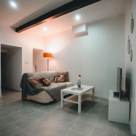 Appartement Neuf Et Moderne Dans Le Centre Ville Bagnols-sur-Ceze Exterior photo