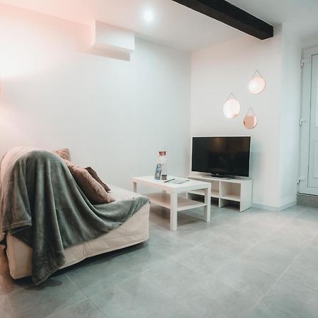 Appartement Neuf Et Moderne Dans Le Centre Ville Bagnols-sur-Ceze Exterior photo