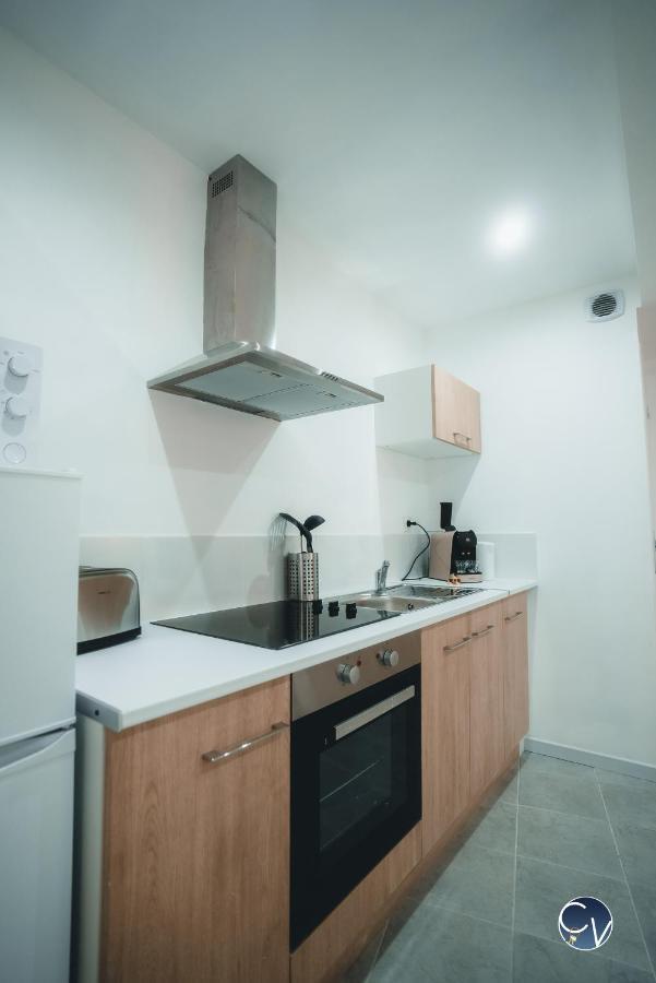 Appartement Neuf Et Moderne Dans Le Centre Ville Bagnols-sur-Ceze Exterior photo
